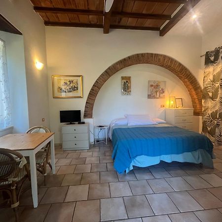 B&B La Fucinaia Pet Friendly Adults Only Кампилья-Мариттима Экстерьер фото