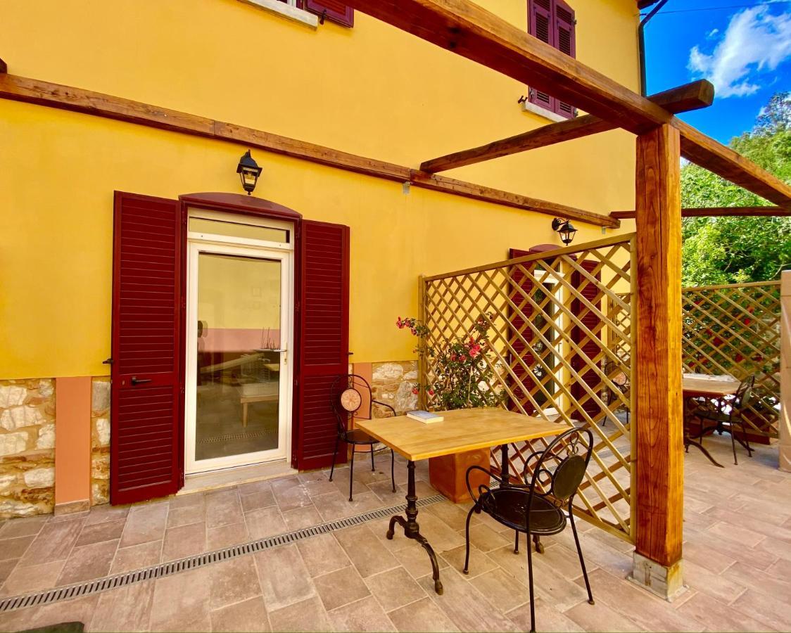 B&B La Fucinaia Pet Friendly Adults Only Кампилья-Мариттима Экстерьер фото