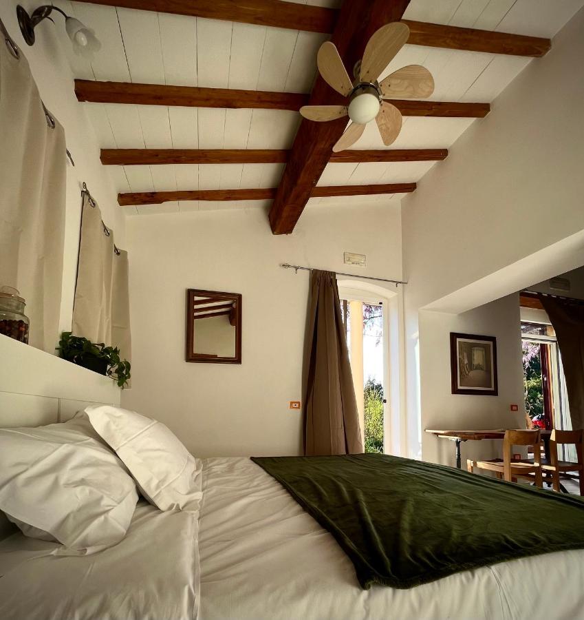 B&B La Fucinaia Pet Friendly Adults Only Кампилья-Мариттима Экстерьер фото